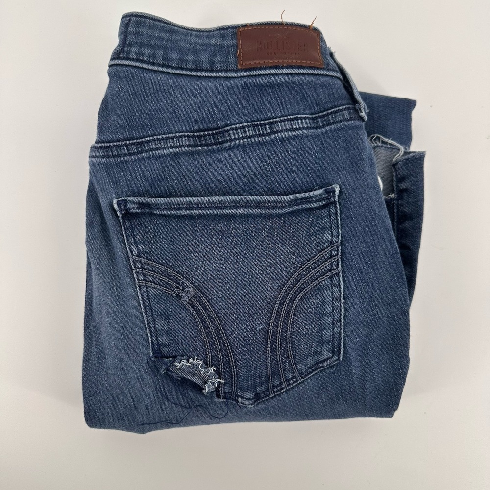 Hollister Ultra High-Rise, Super Skinny 30x30 Ripped Style Soft Stretch - Picture 11 of 11